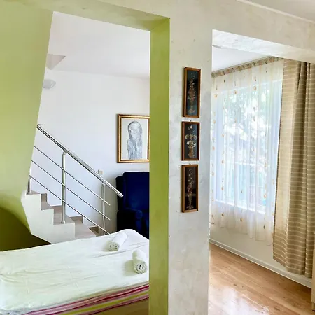 Europe Holiday Apartments First Sea Line Coast Апартамент