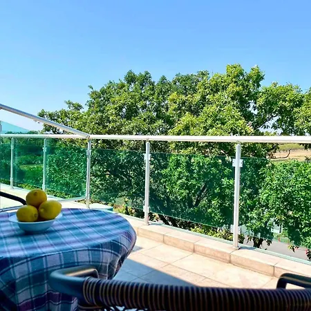Europe Holiday Apartments First Sea Line Coast * Поморие