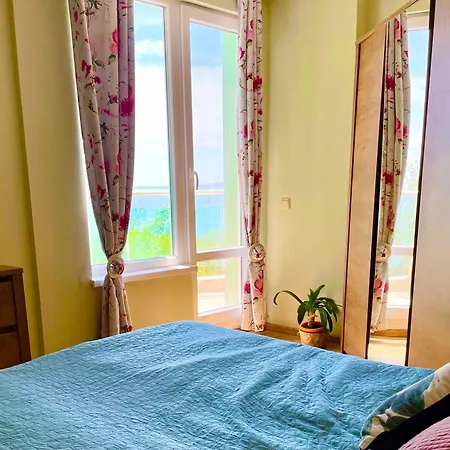 Europe First Sea Line Coast Apartment