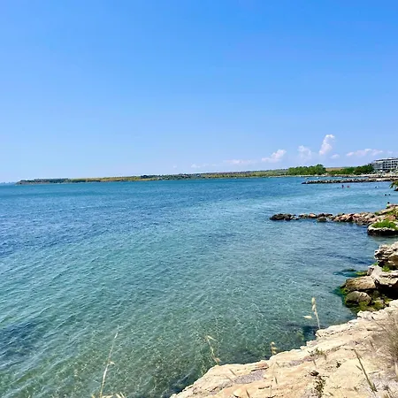 Europe Holiday Apartments First Sea Line Coast *